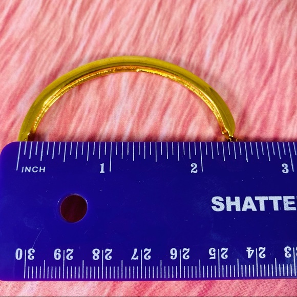 Gorgeous gold Salo clamp bangle bracelet with channel set clear CZ’s - Picture 4 of 5